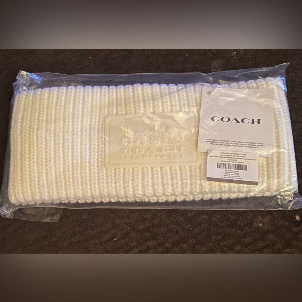NEW WITH TAGS—COACH CABLE-KNIT WINTER HEADBAND